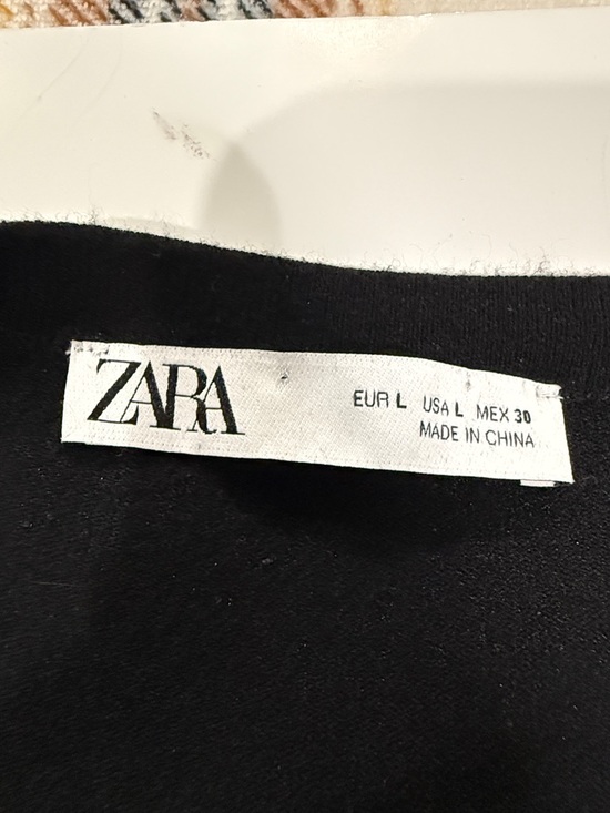 Zara Black V-Neck Knit Sweater with Faux Pearl Buttons, Large - Picture 3 of 9